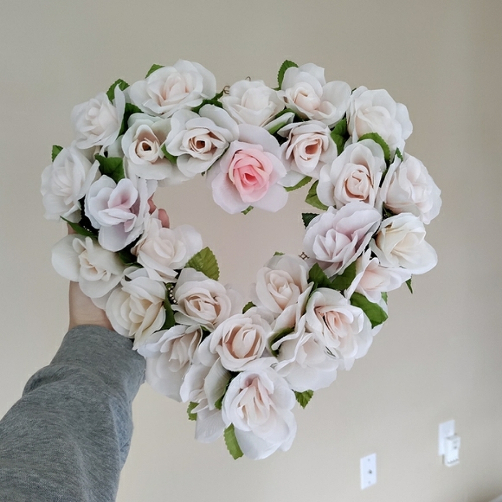 Floral Heart Wreath Artificial Rose - White